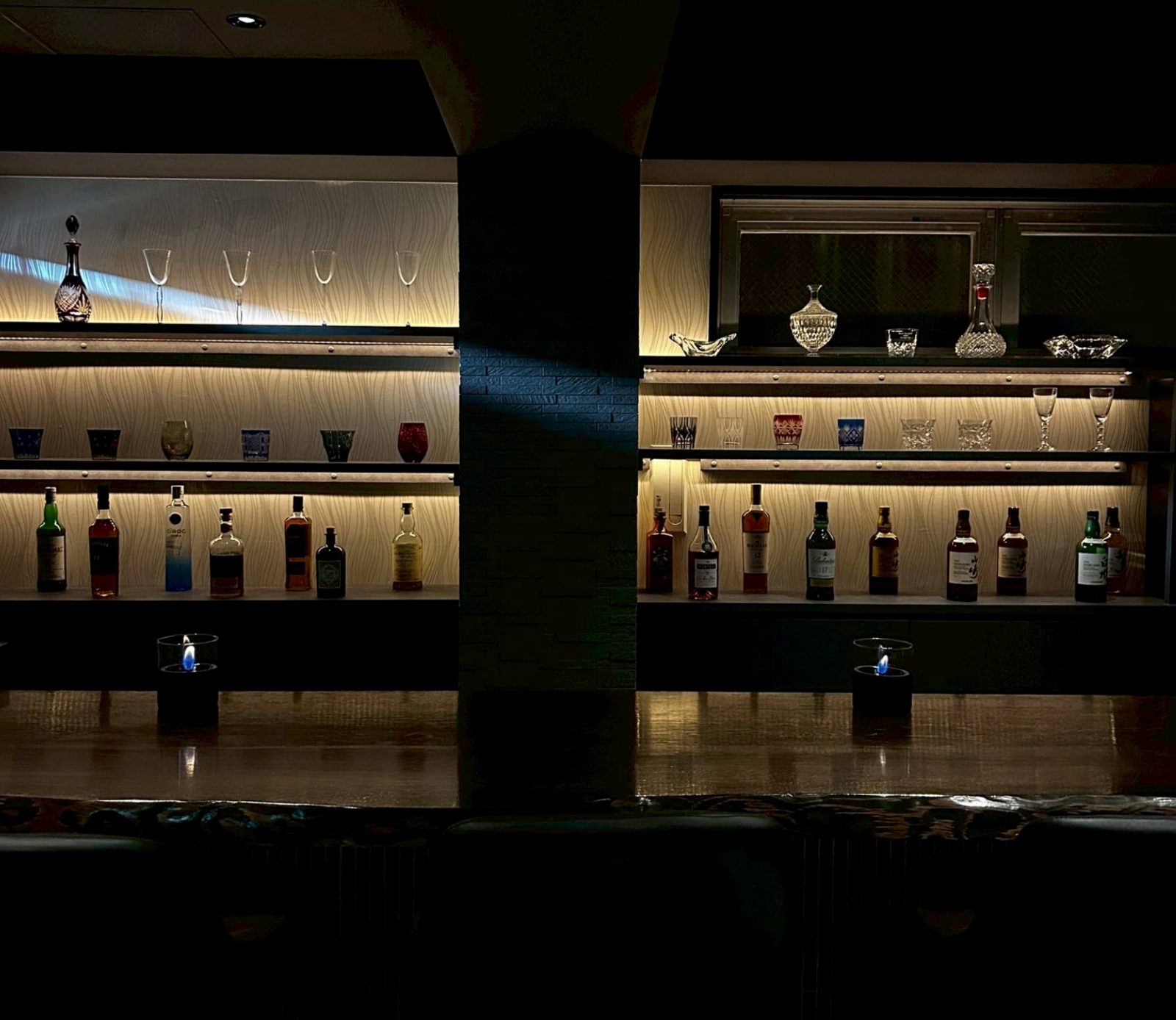 BAR Sequel(バーシークエル) 店内写真